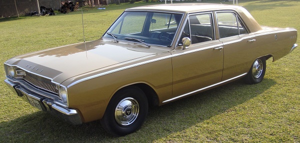 1-1967-Dodge-Dart.jpg