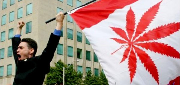 weed-canada-flag-600x284.jpg