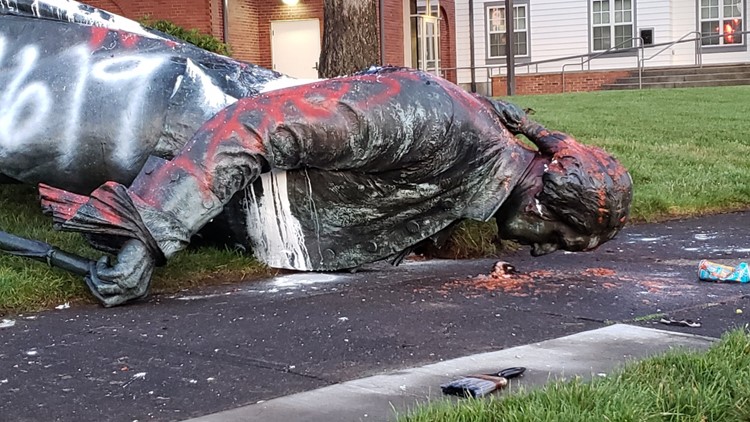 George-Washington-statue-toppled-KGW.jpg