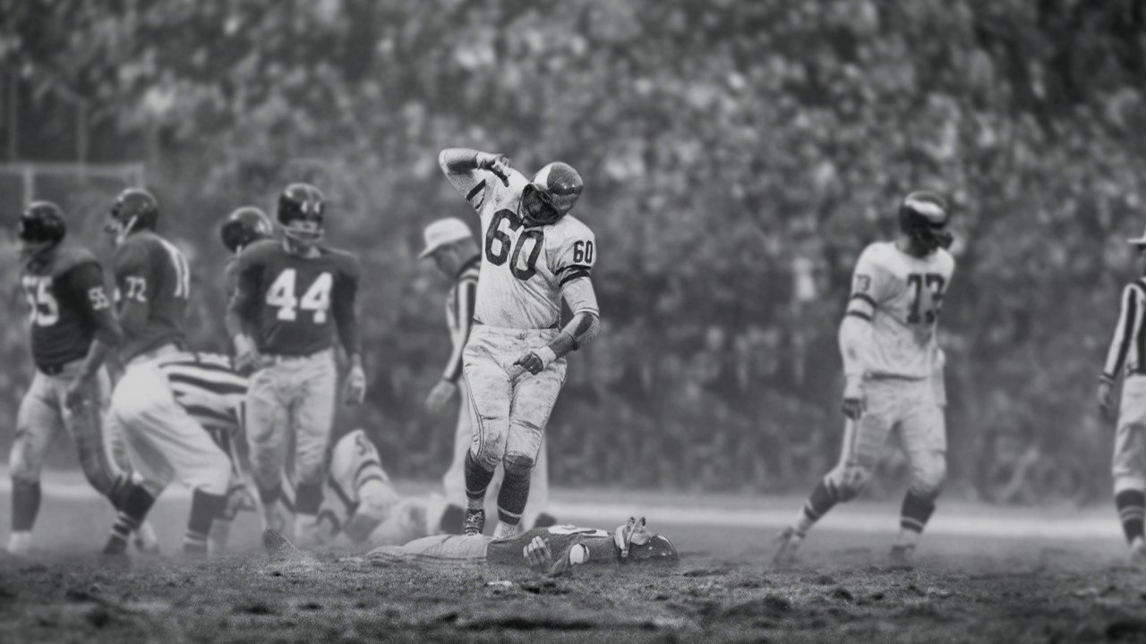 Chuck-Bednarik-NFL-New-York-Giants.jpg