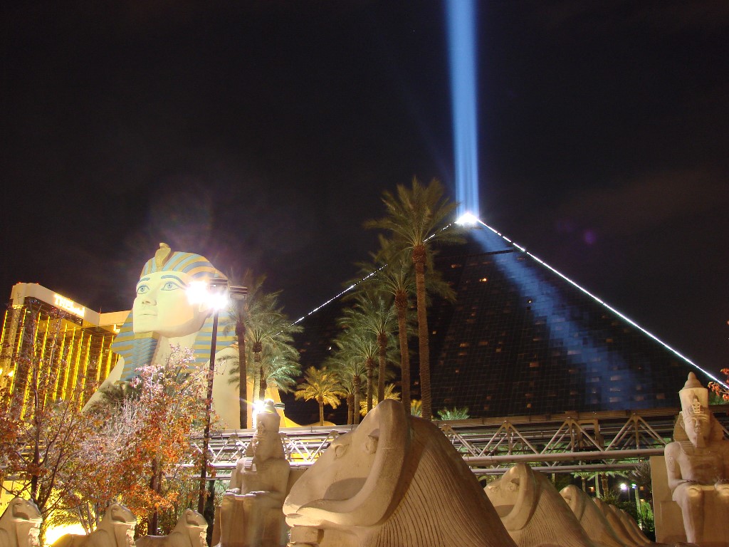 Luxor-2.jpeg