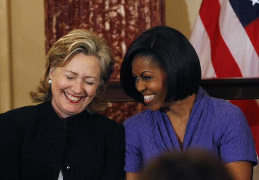 2010-03-10-MICHELLEOBAMAHILLARYCLIN.jpg