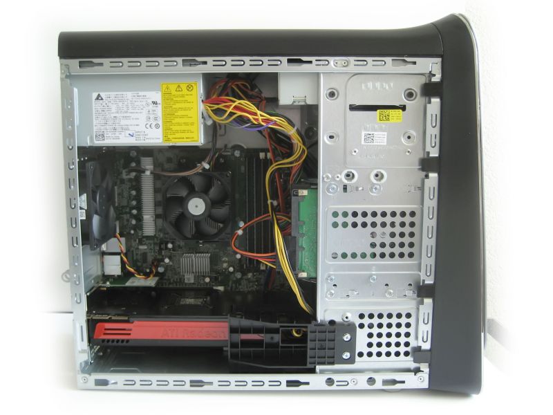 dell-xps-7100-07-leftopen_575px.jpg