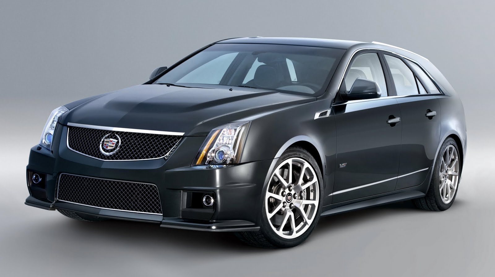 CTS+V+WAGON.jpg