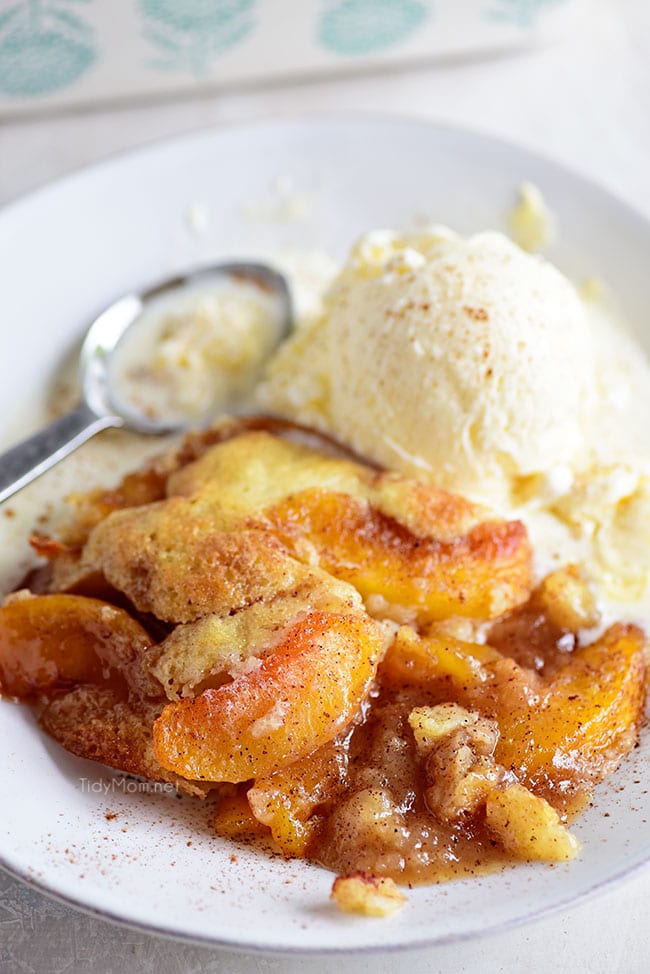 easy-peach-cobbler-pic.jpg