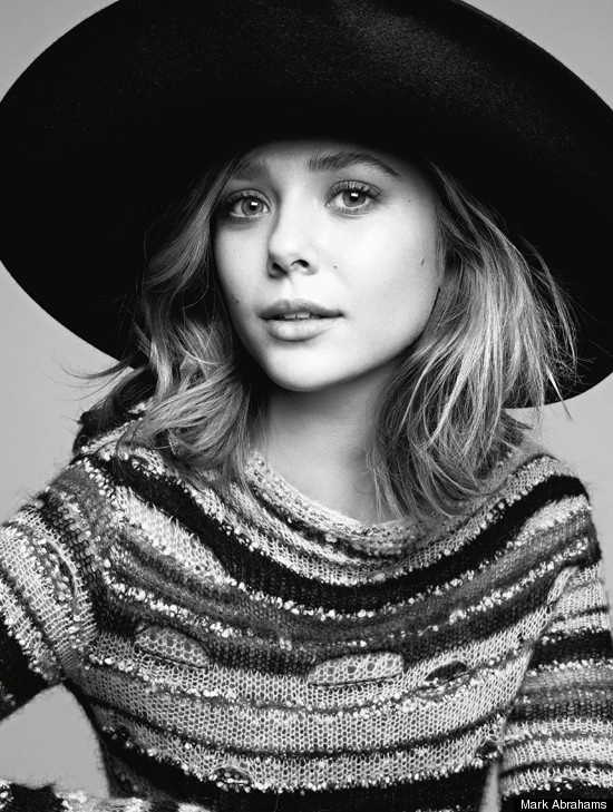 elizabeth-olsen-bw.jpg
