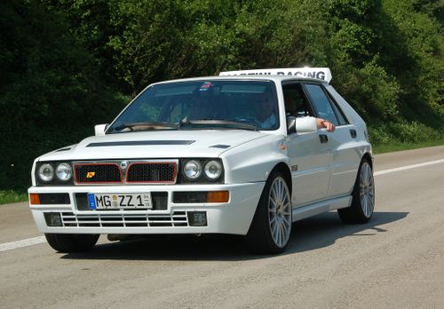 Lancia-delta-HF--integrale-3.jpg