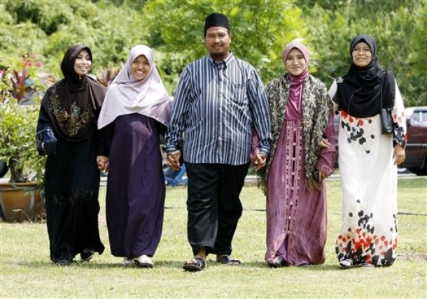 polygamy3.jpg