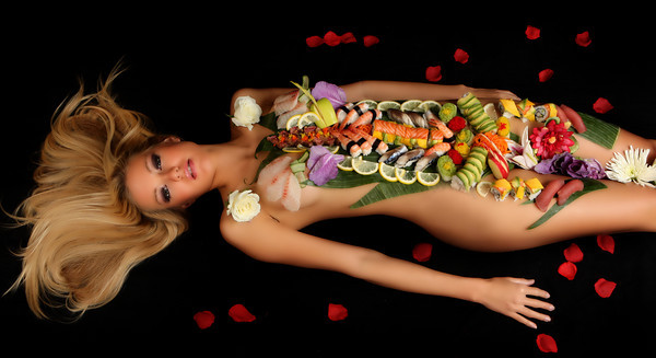 naked-sushi2.jpeg