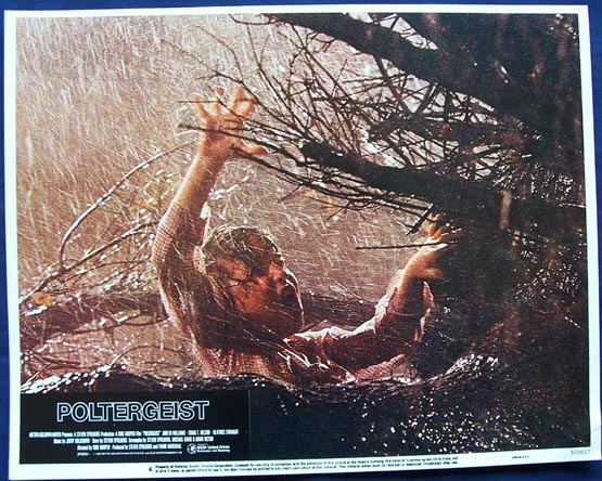 poltergeist_4.jpg