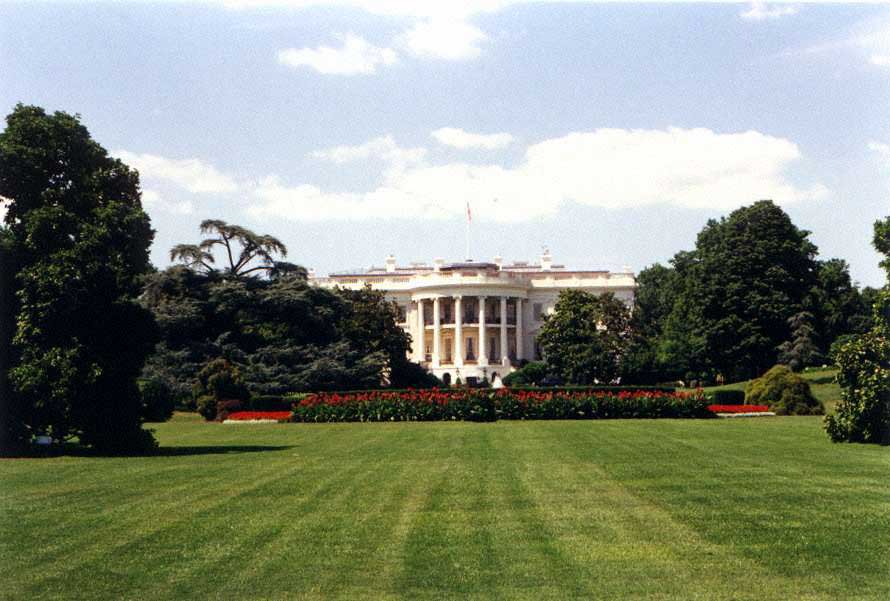 whitehouse-lawn.jpg