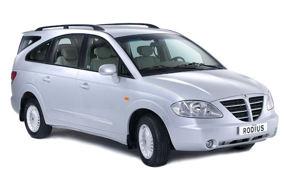 Ssangyong-Rodius.jpg