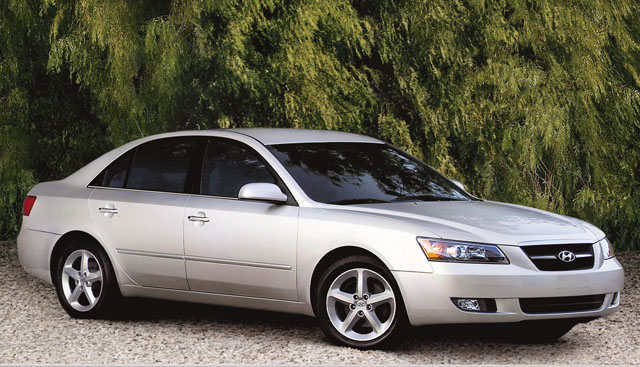 00911_2008_Hyundai_Sonata.jpg