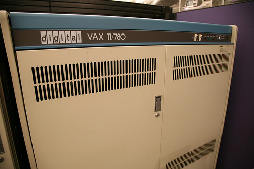 929466DEC-VAX.jpg