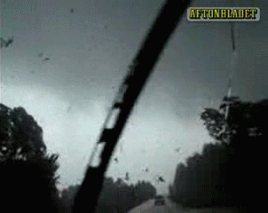 1241697708_tornado-misses-car.gif
