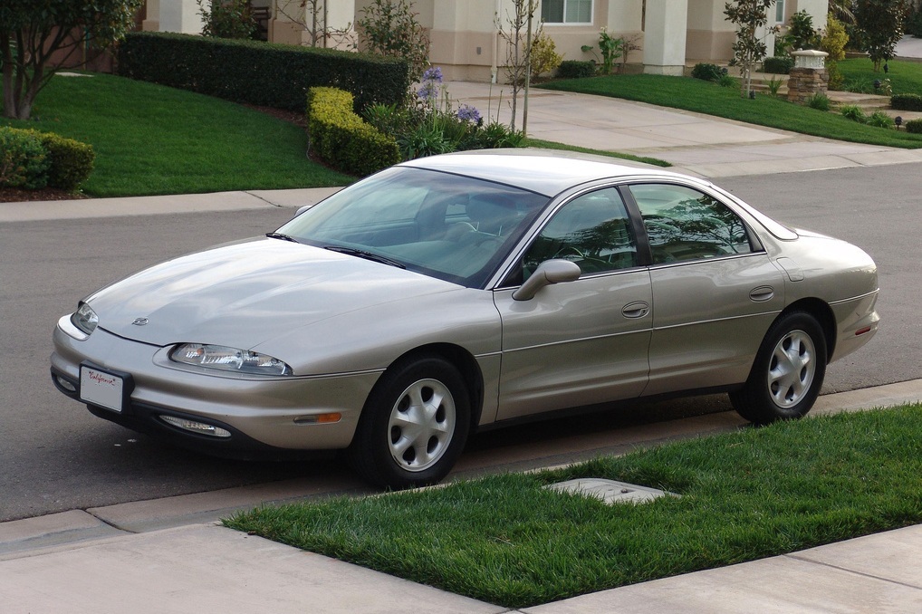 1997_Oldsmobile_Aurora.jpg