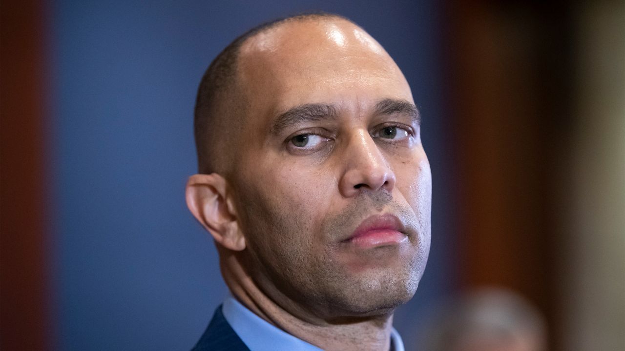 112818_ap_hakeemjeffries3840x2160jpg