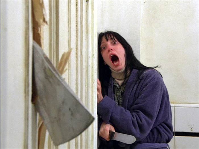z_the_shining_axe_cutting_through_the_door_-10812.jpg