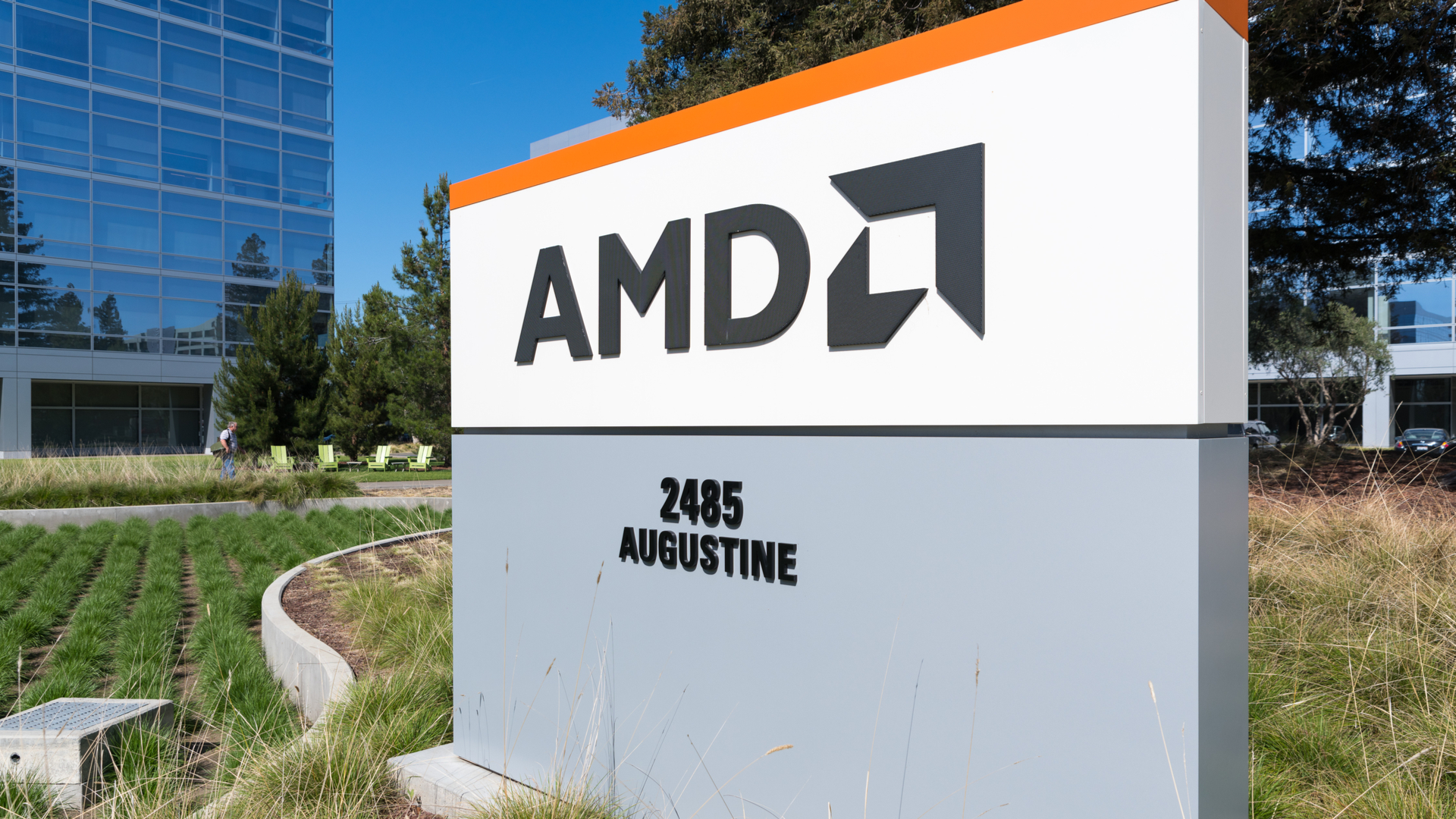 www.techradar.com