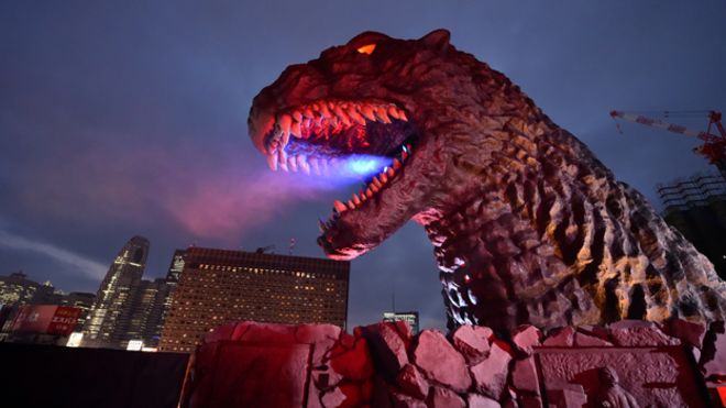 _83389036_godzilla_shinjuku.jpg