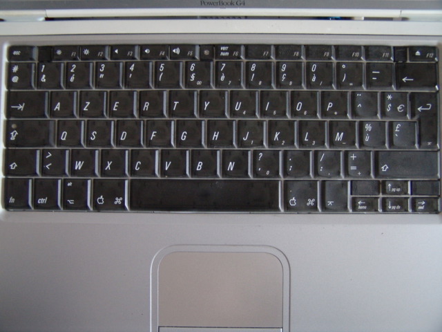 titanium_azerty_keyboard.jpg