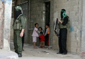 palestinian-child-shields.jpg