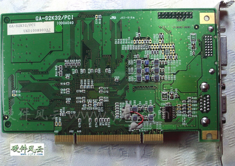 GA-S2K32-PCI_2.jpg