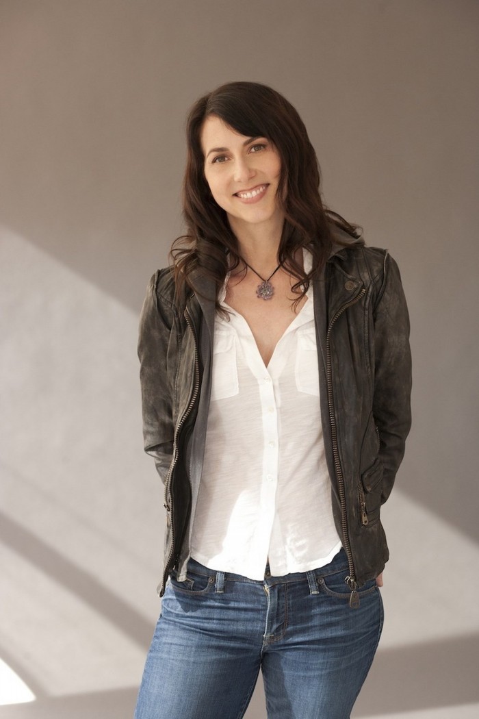 Mackenzie-Bezos-5.jpg