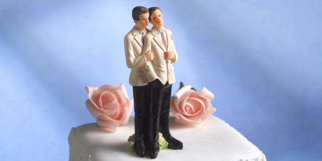 n-GAY-WEDDING-CAKE-628x314.jpg